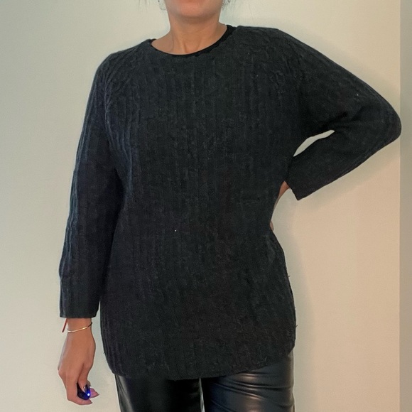 Vintage Gap •Charcoal Lambs Wool Oversized Sweater - Picture 1 of 8